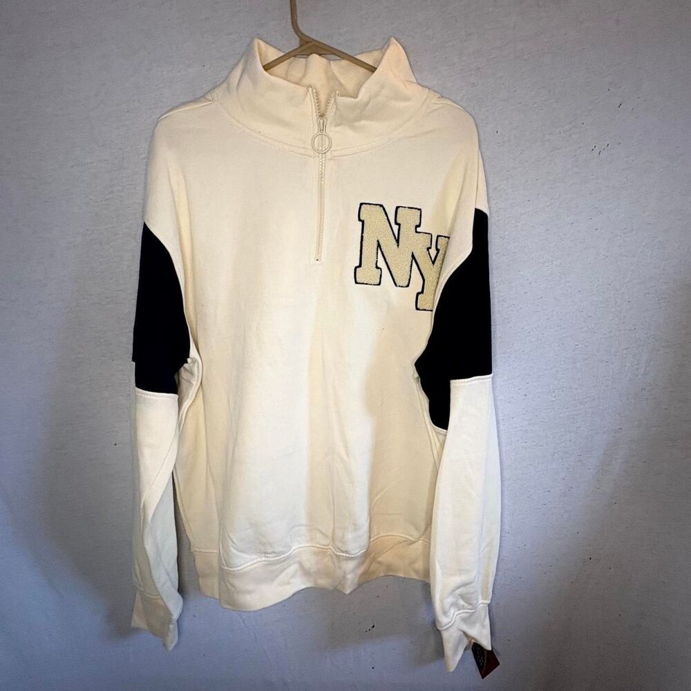 Varsity Collegiate NY Women's XL Cream Quarter Zip Sweatshirt NWT travel